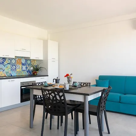 Guesthost - Borgo 84 - Terrazza Mare 公寓 *